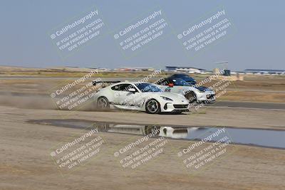 media/Sep-20-2025-Extreme Speed (Sat) [[1fcc23683c]]/Orange (Mid Intermediate)/Session 1 (Sunset)/